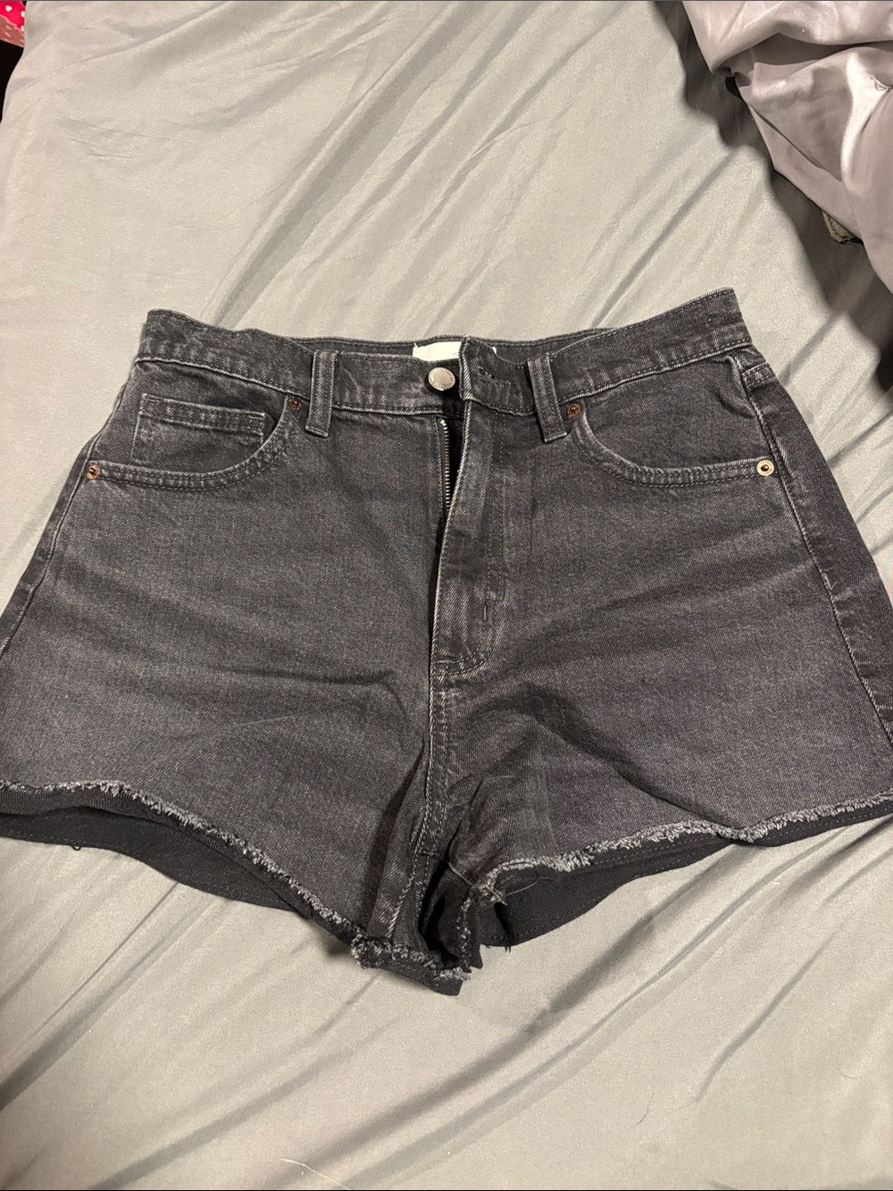 Universal Thread Washed Black 90’s Denim Cutoff Shorts